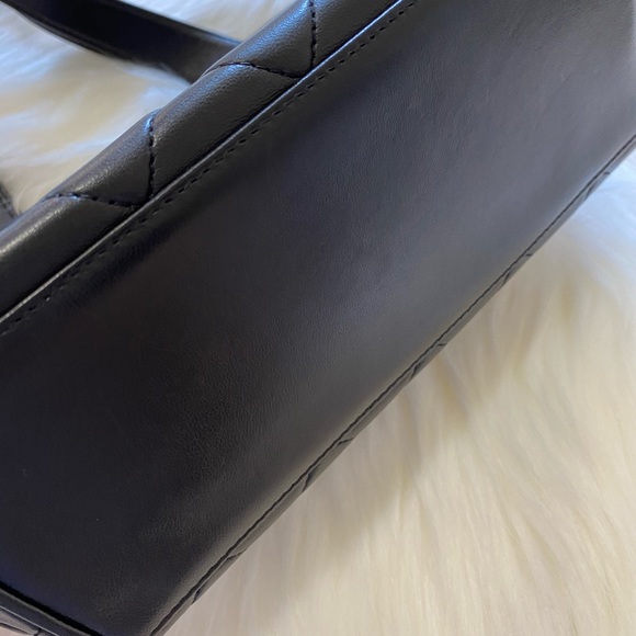 Authentic vintage Chanel lamp skin CC logo handbag - Picture 3 of 11